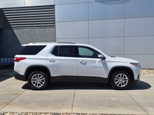 Used 2018 Chevrolet Traverse LT FWD image 3