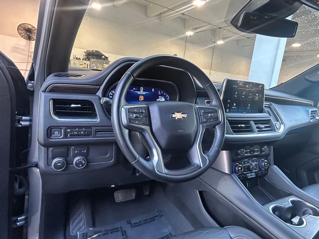 Used 2023 Chevrolet Suburban LT image 35