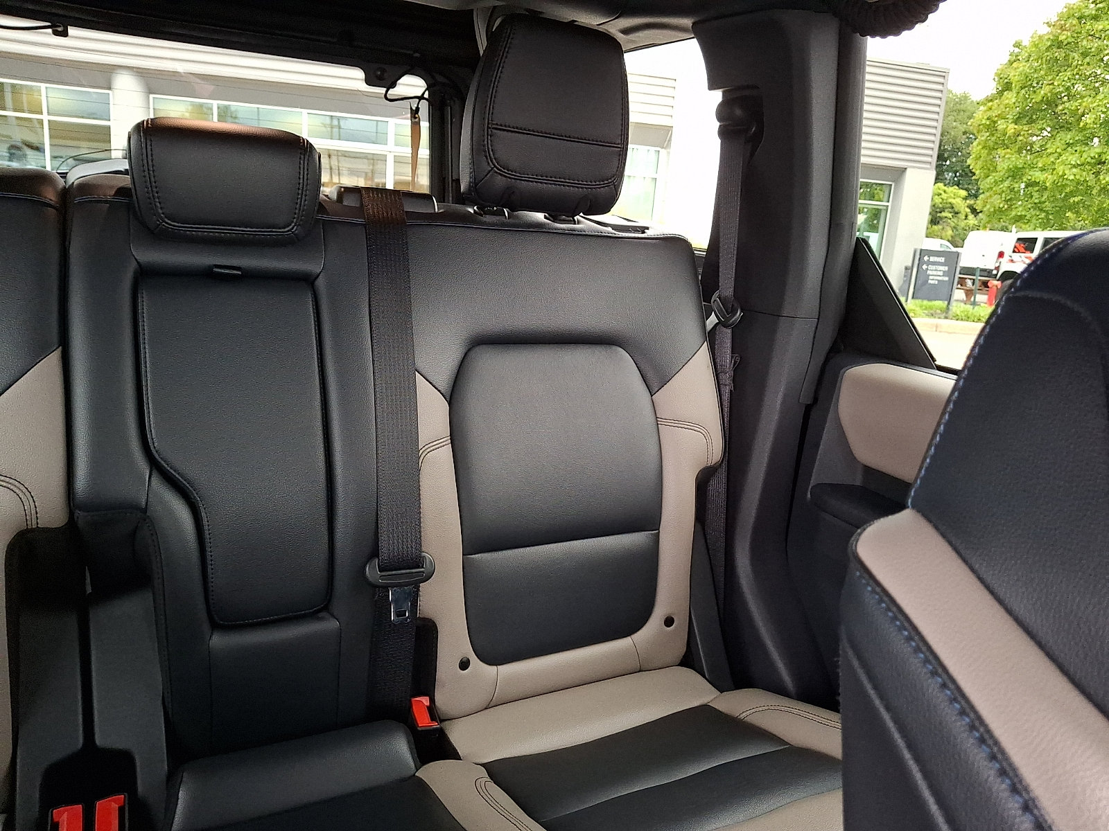 Certified 2024 Ford Bronco Wildtrak AWD/4WD image 19