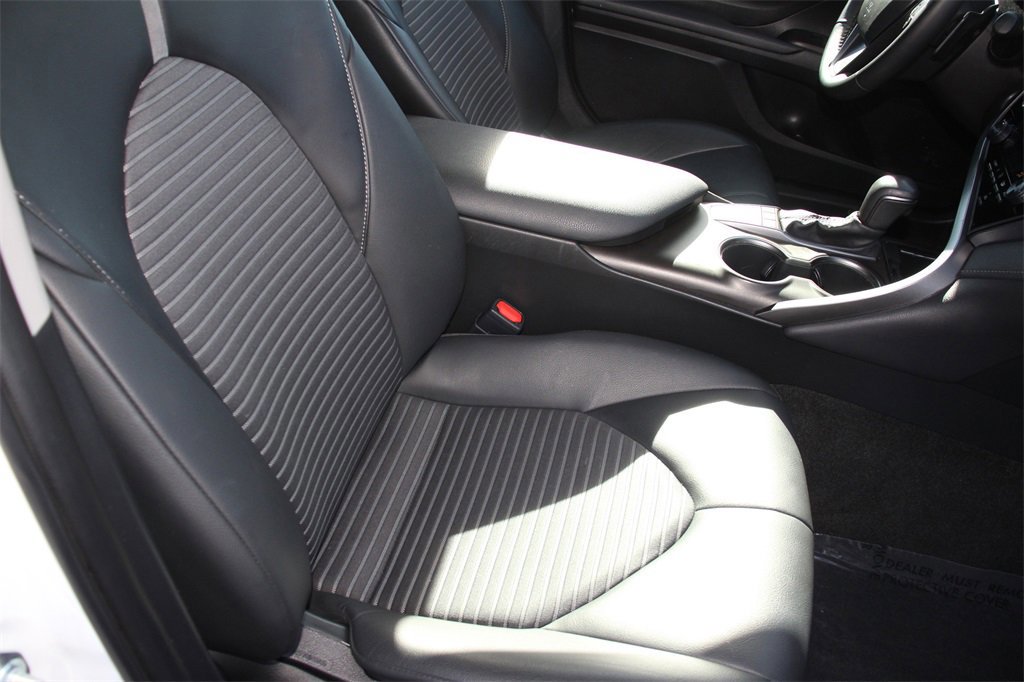 Used 2022 Toyota Camry SE w/ Convenience Package image 28