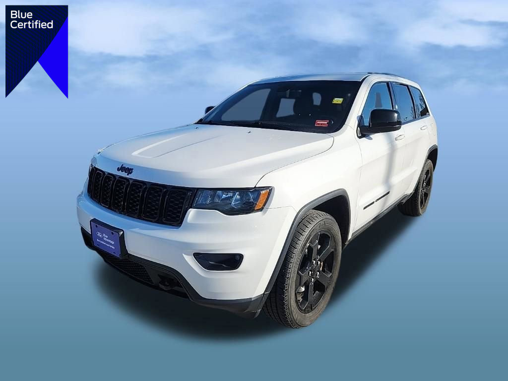 Used 2019 Jeep Grand Cherokee Laredo image 1