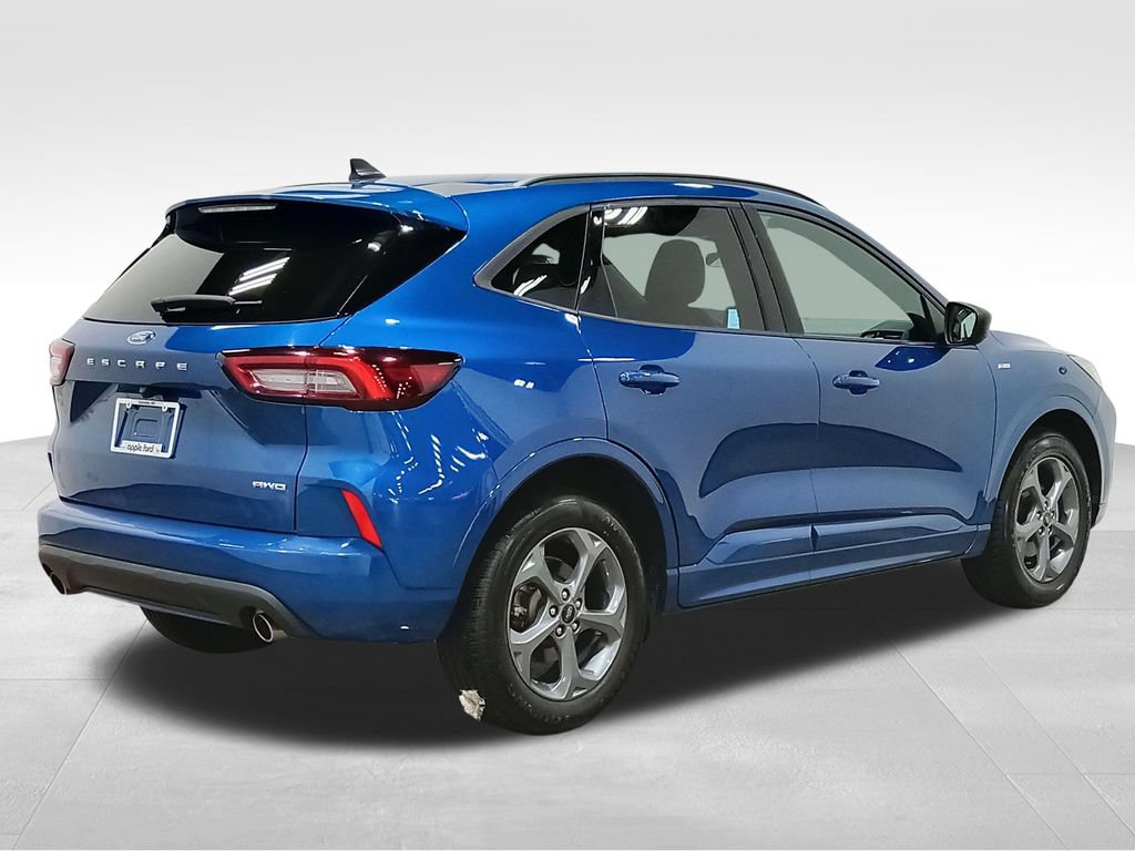 Certified 2023 Ford Escape ST-Line AWD/4WD image 3