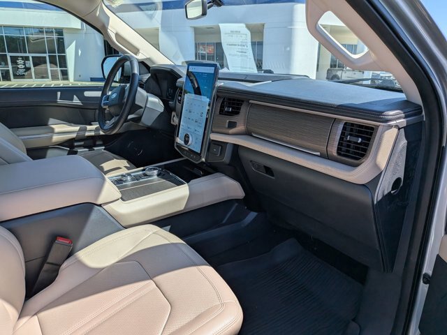Certified 2024 Ford Expedition Limited AWD/4WD image 38