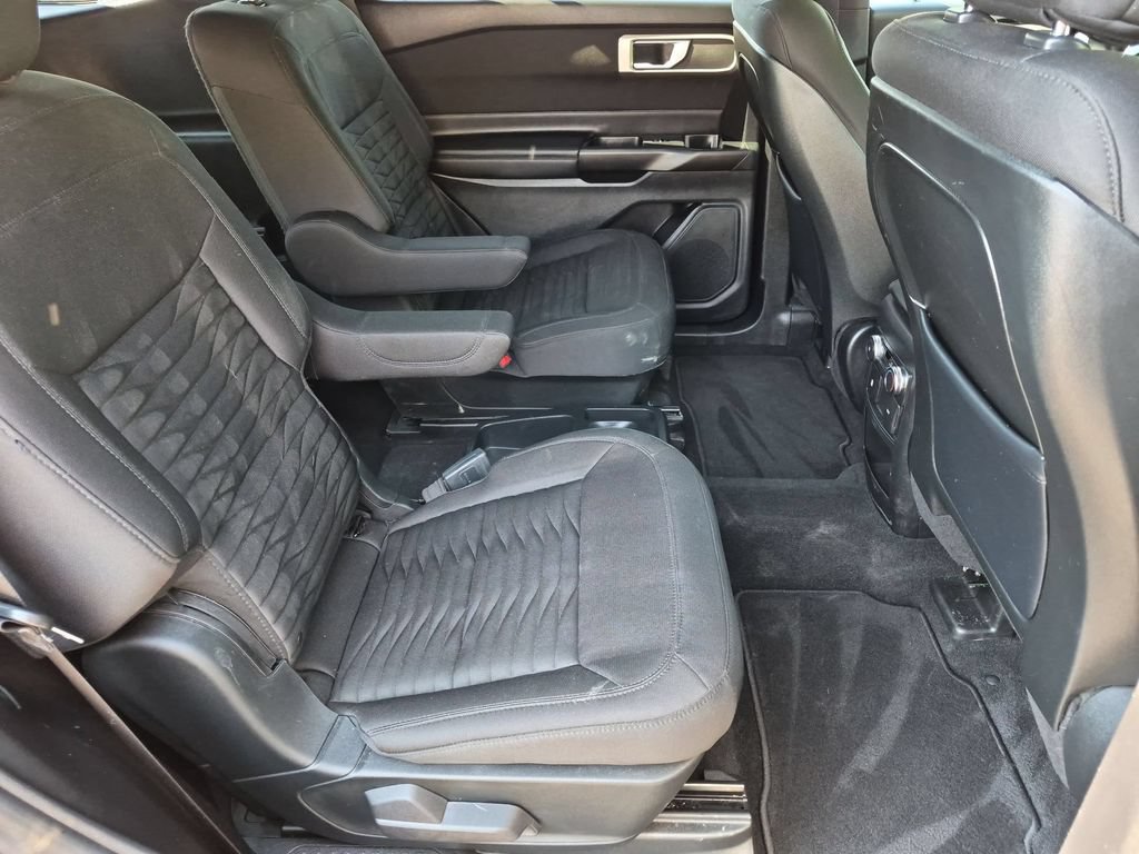 Certified 2020 Ford Explorer XLT AWD/4WD image 18