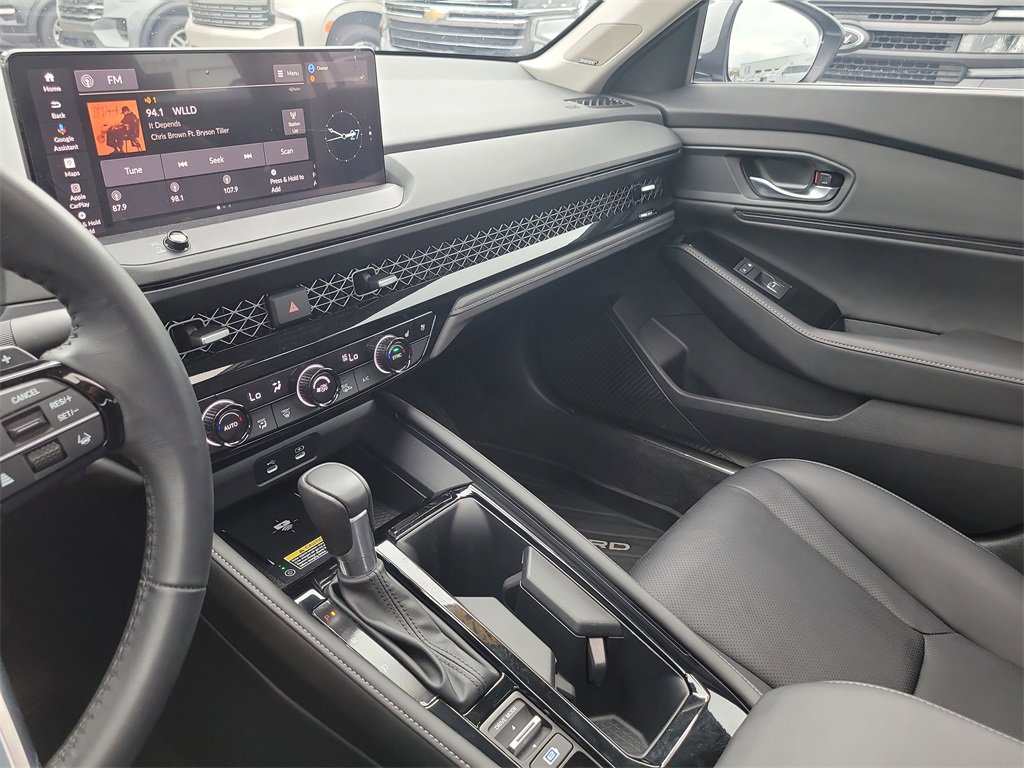 Used 2024 Honda Accord Touring image 20