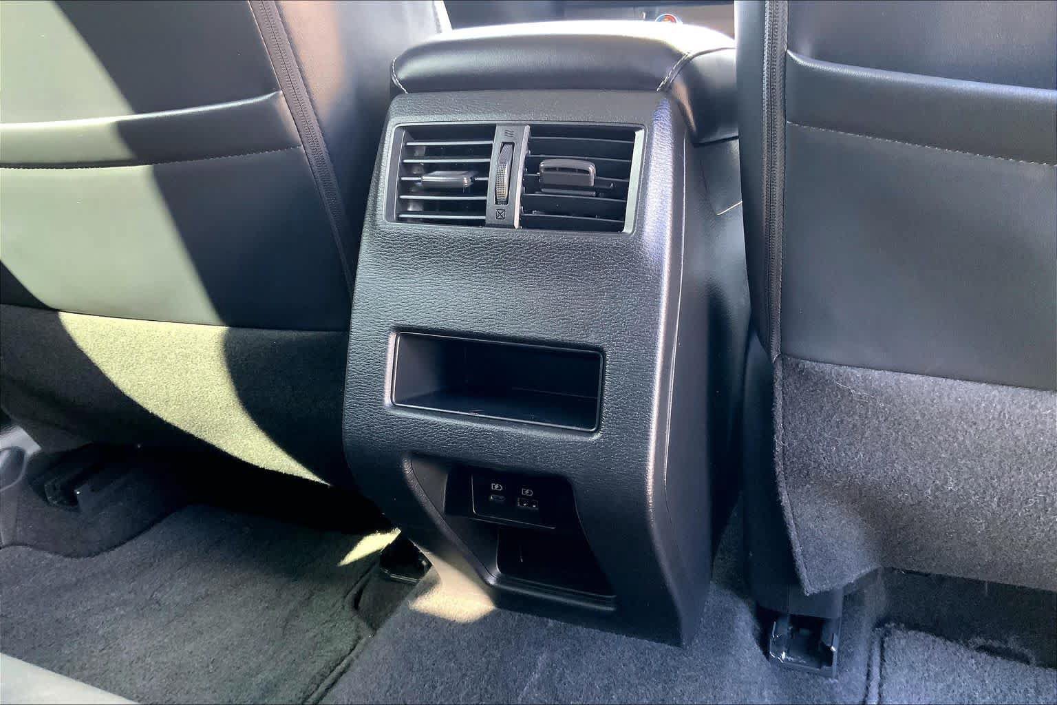 Used 2022 Mitsubishi Outlander SE FWD image 33