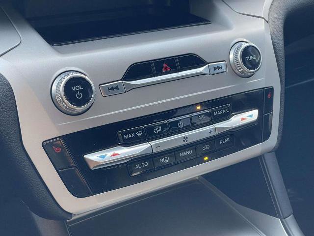 Certified 2023 Ford Explorer XLT image 14