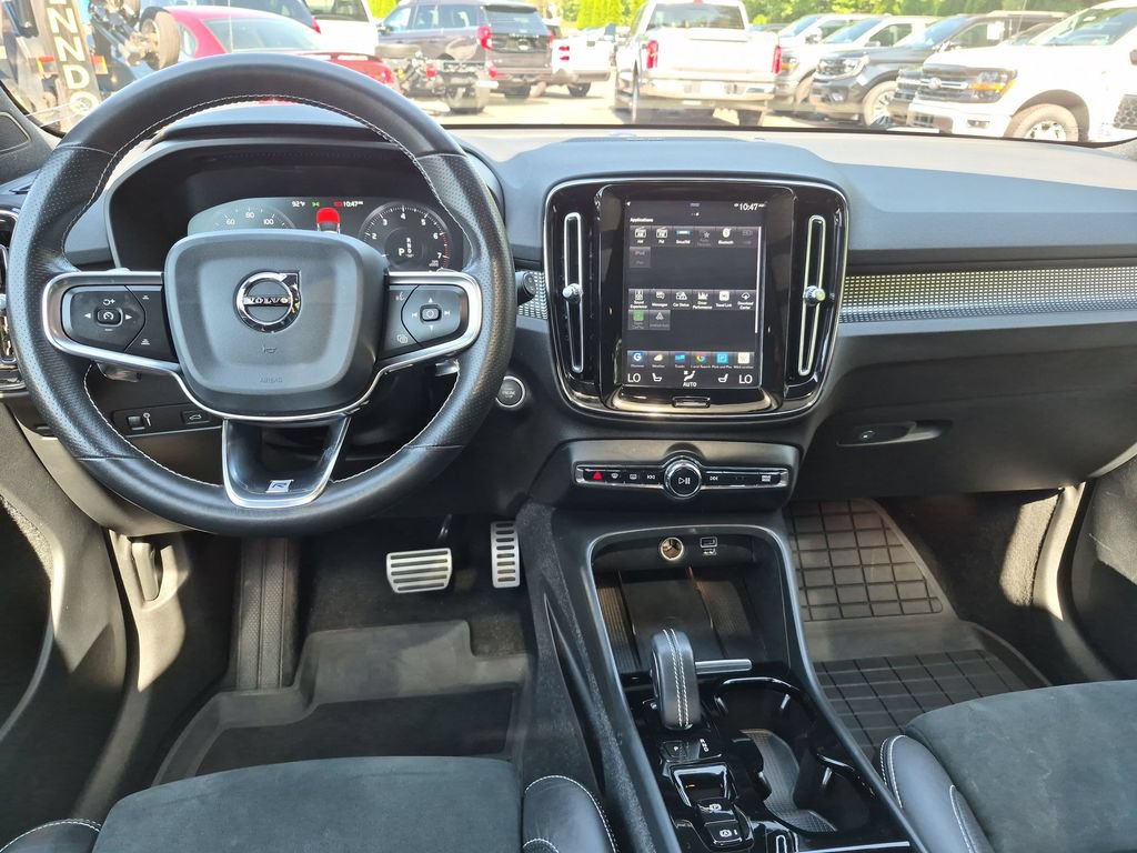 Used 2020 Volvo XC40 T5 R-Design w/ Protection Package Premier AWD/4WD image 32
