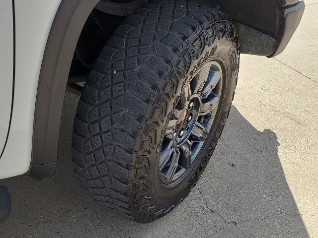 Used 2024 GMC Sierra 1500 AT4X AWD/4WD image 8