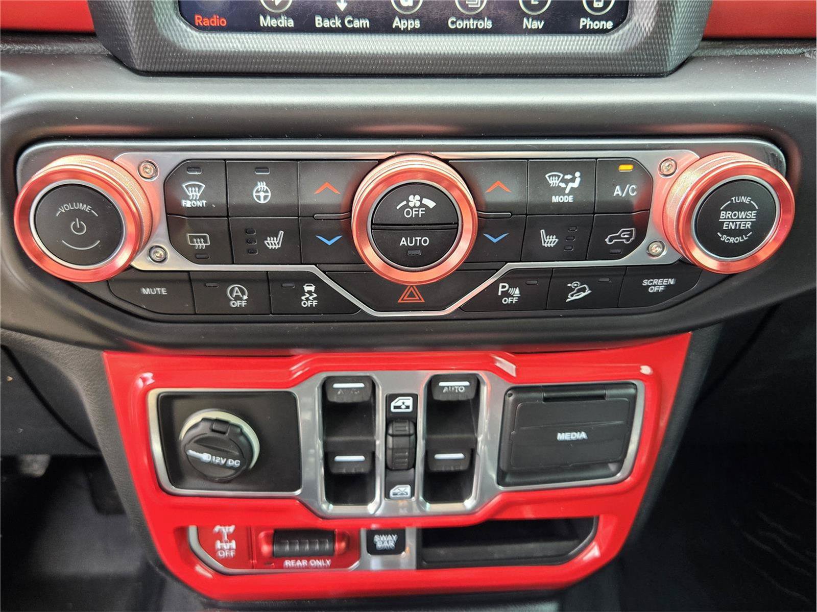 Used 2018 Jeep Wrangler Unlimited Rubicon AWD/4WD image 17