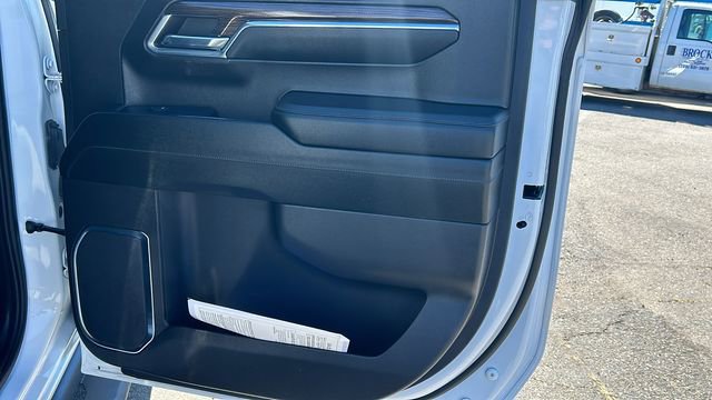 Used 2024 Chevrolet Silverado 1500 LT Trail Boss w/ Convenience Package II image 12