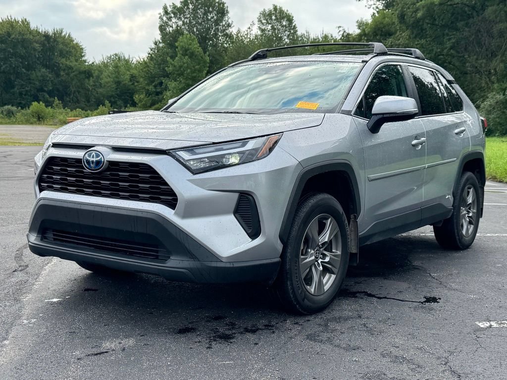 Used 2024 Toyota RAV4 XLE w/ Convenience Package AWD/4WD image 3