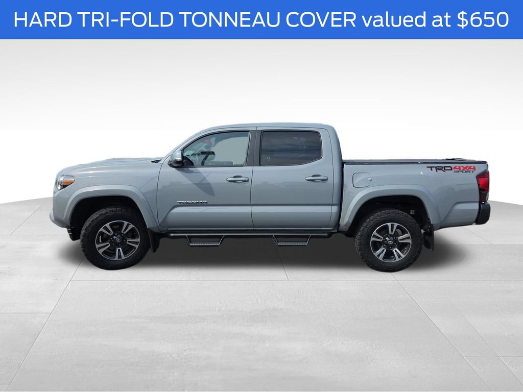 Used 2019 Toyota Tacoma TRD Sport AWD/4WD image 5