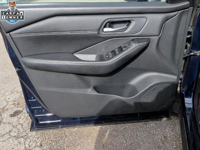 Used 2024 Nissan Rogue SV w/ SV Premium Package FWD image 28
