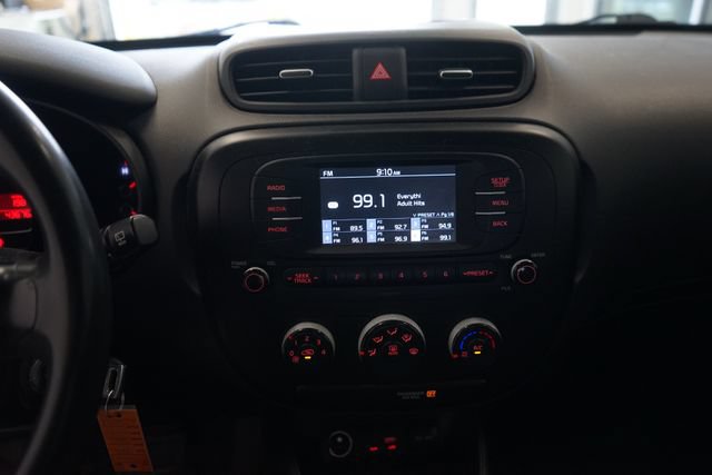 Used 2017 Kia Soul FWD image 22