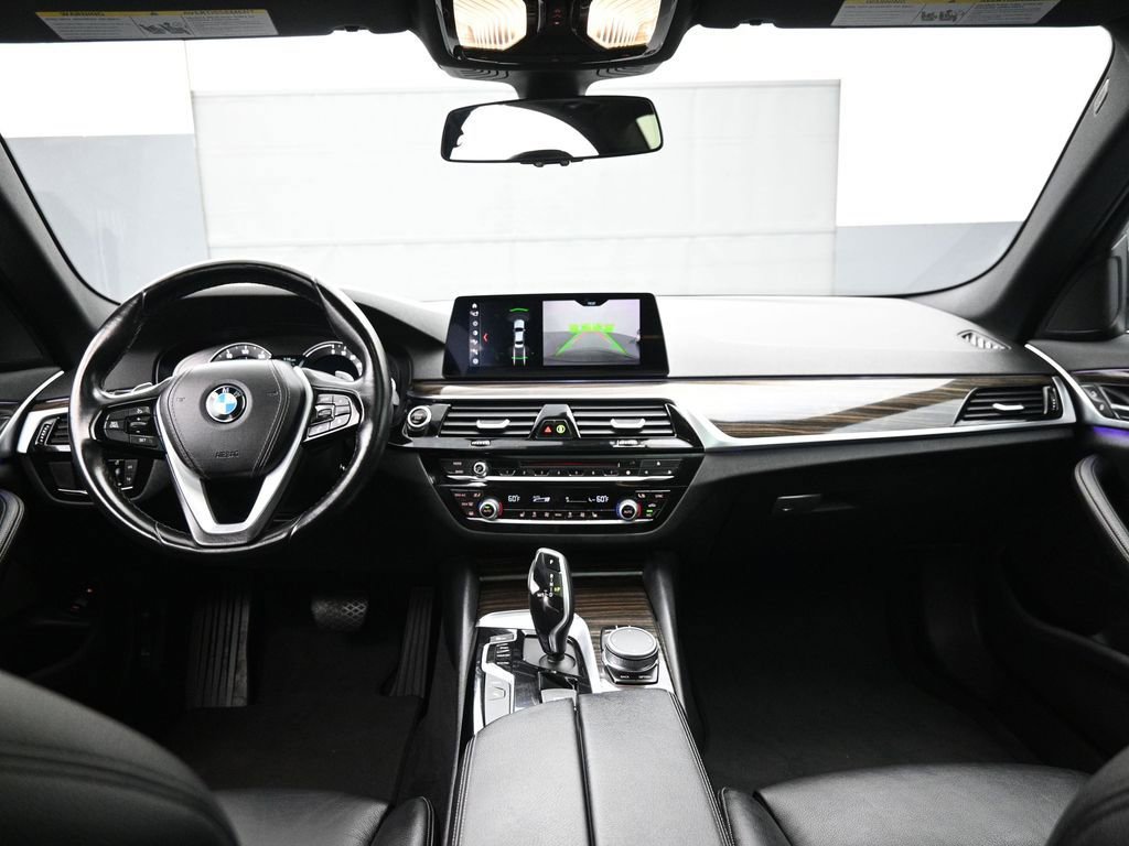 Used 2019 BMW 530e w/ Convenience Package image 24