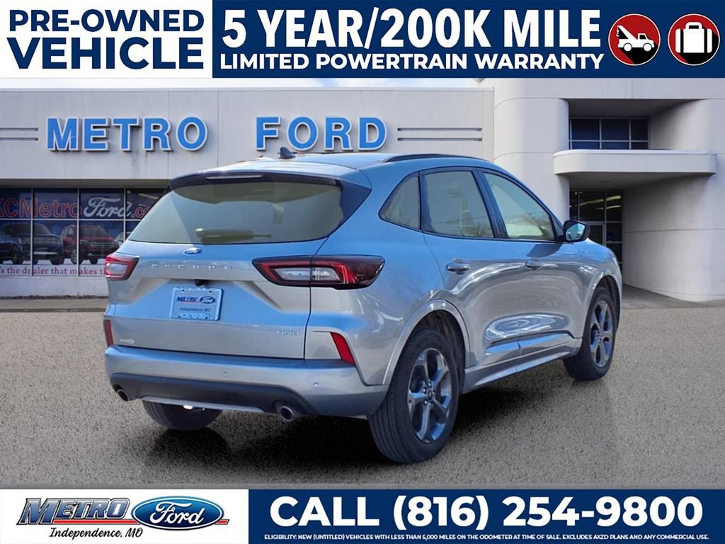 Certified 2023 Ford Escape ST-Line w/ Tech Pack #1 AWD/4WD image 3