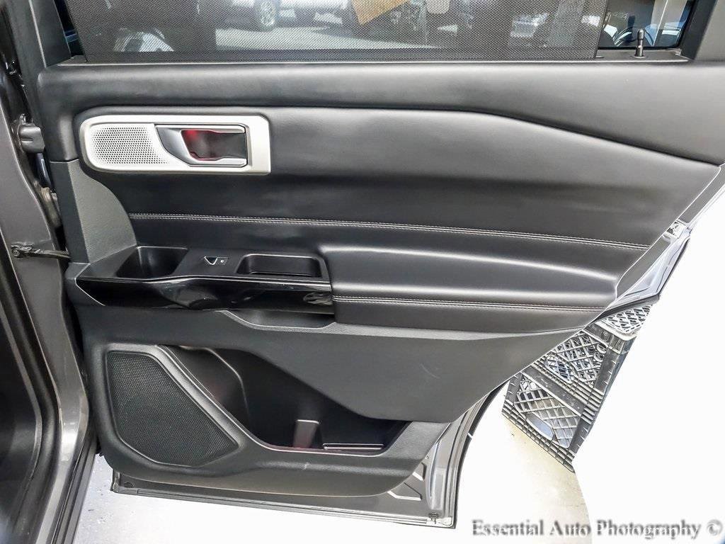 Certified 2022 Ford Explorer Platinum w/ Equipment Group 601A image 27