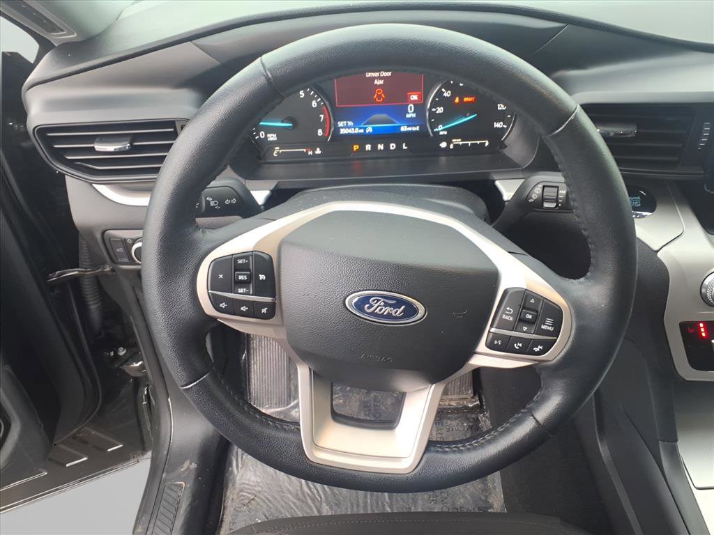 Certified 2023 Ford Explorer XLT image 32