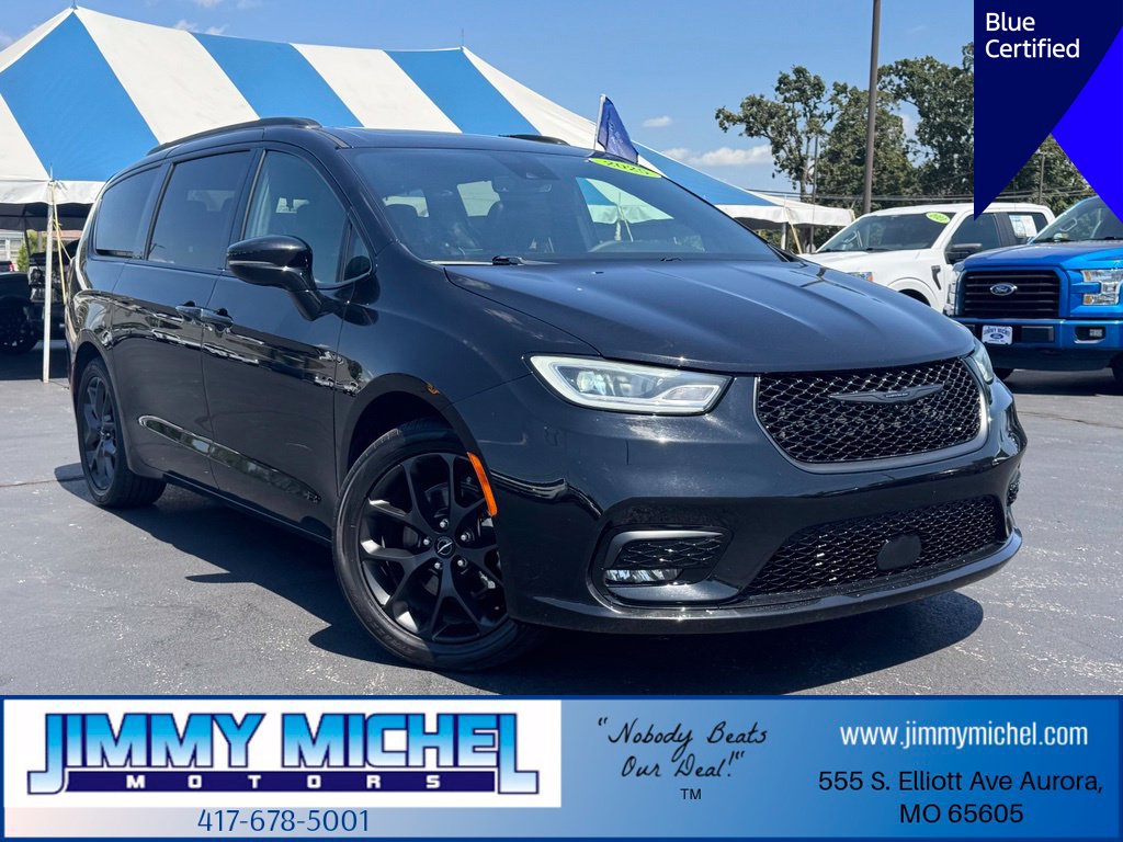 Used 2025 Chrysler Pacifica Limited