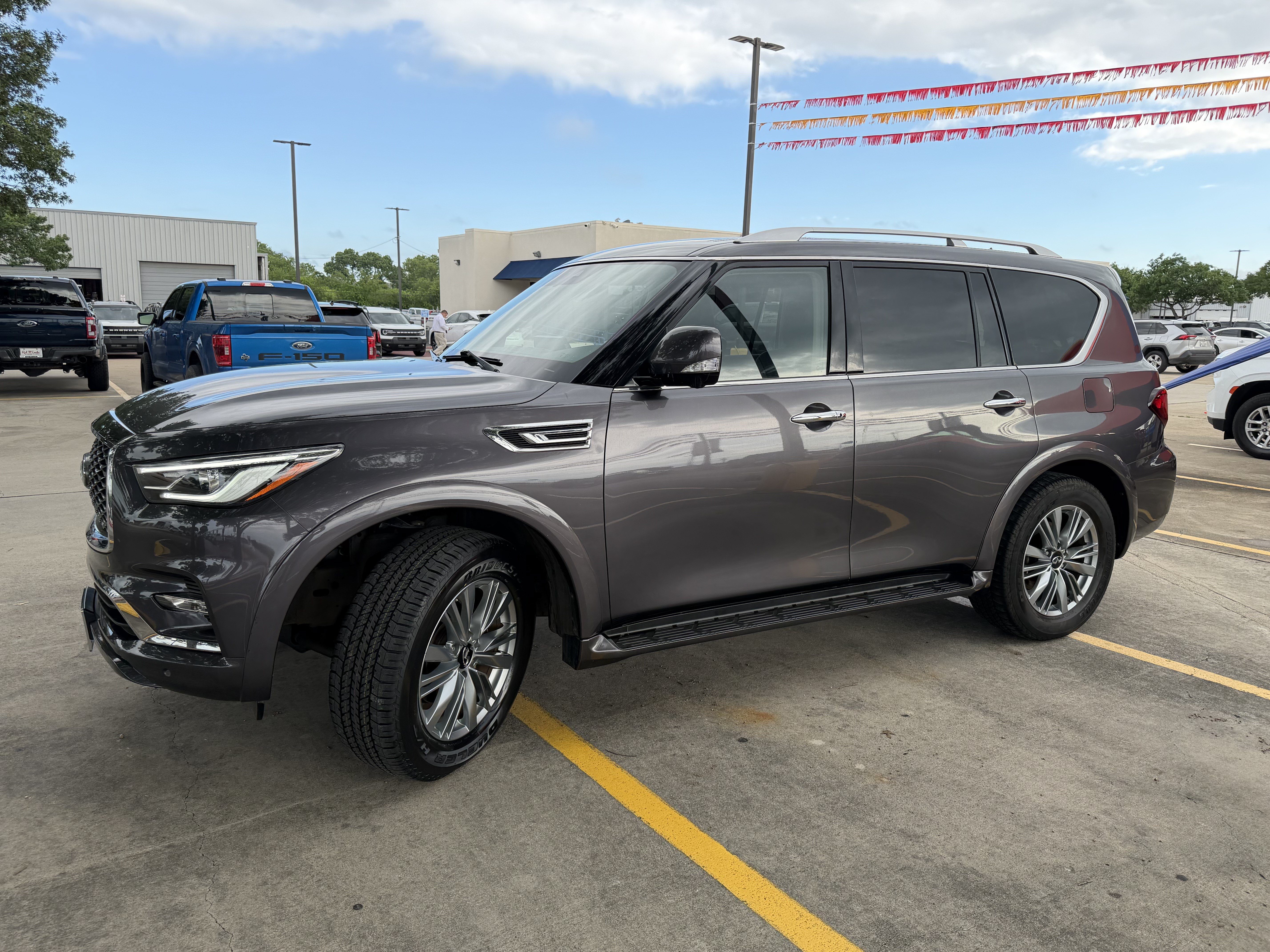 Used 2024 INFINITI QX80 Luxe AWD/4WD image 13