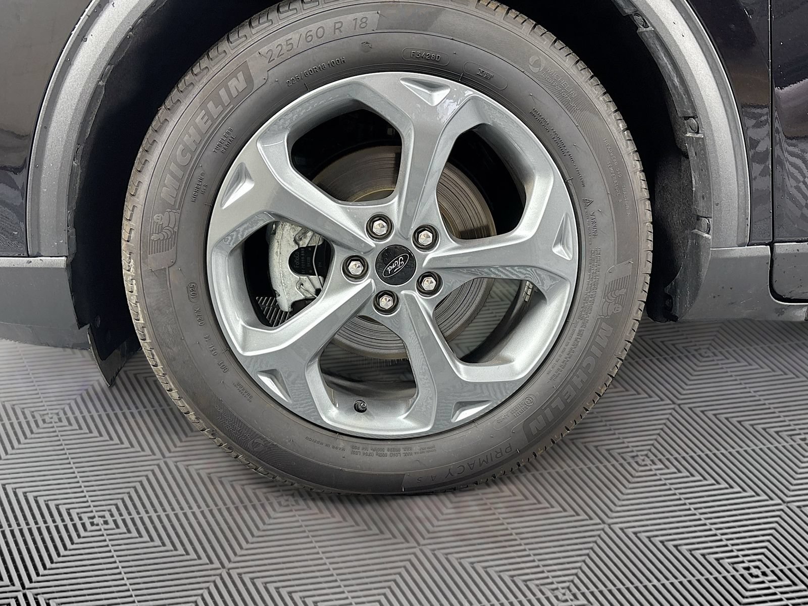 Certified 2025 Ford Escape ST-Line FWD image 29