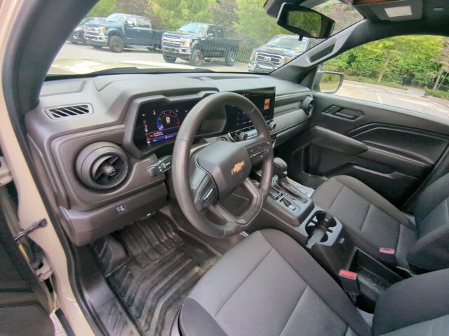 Used 2023 Chevrolet Colorado W/T RWD image 15