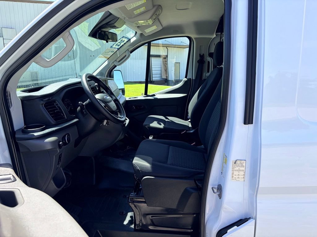 Certified 2025 Ford Transit 250 Low Roof w/ Exterior Upgrade Package RWD image 17