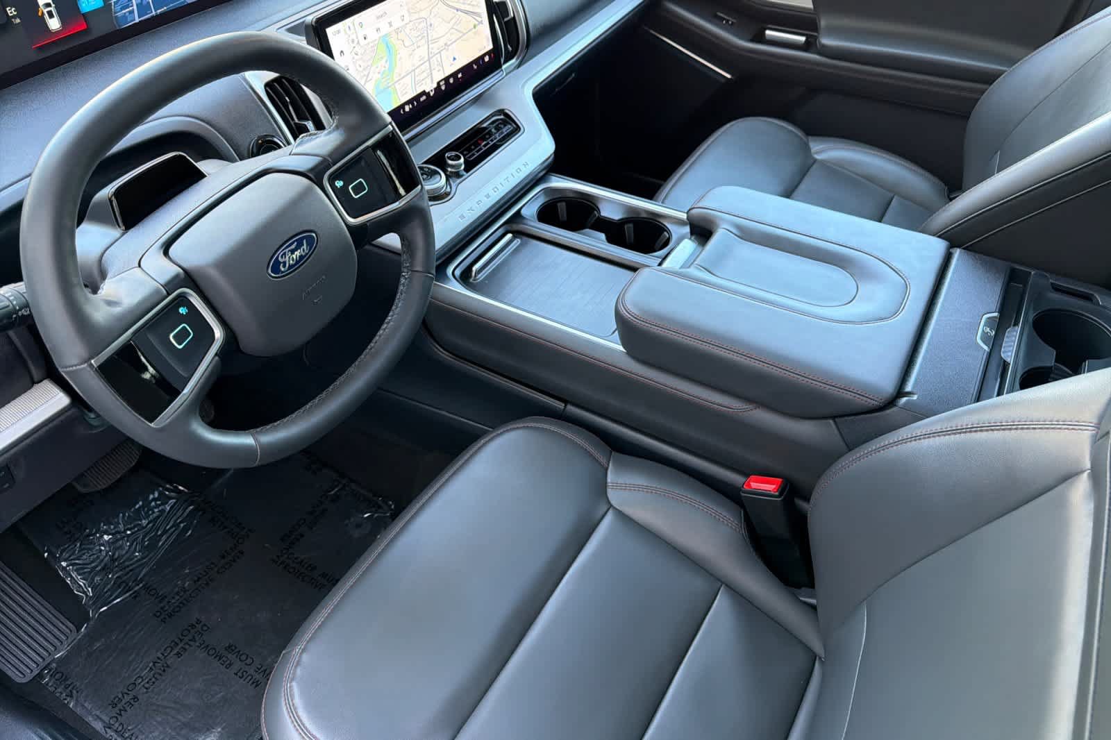 Certified 2025 Ford Expedition Active AWD/4WD image 11