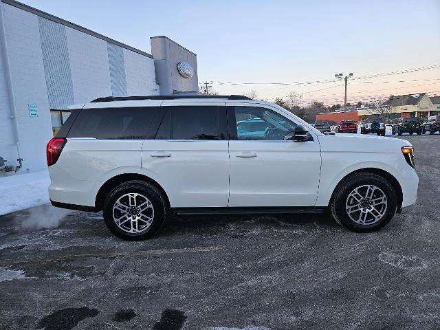 Certified 2025 Ford Expedition Active image 2
