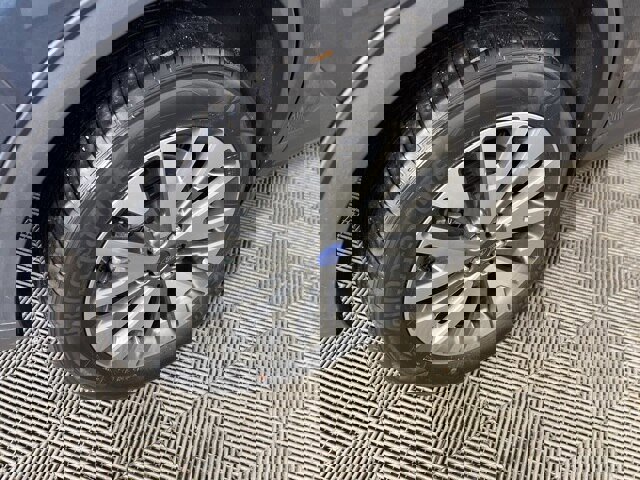 Certified 2022 Ford Escape Titanium w/ Class II Trailer Tow Package image 8