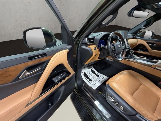 Used 2023 Lexus LX 600 4WD w/ Accessory Package (Z1) image 11