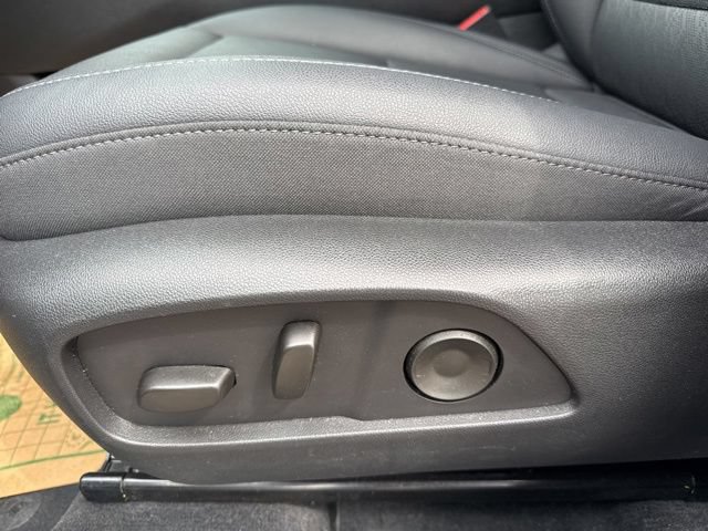 Used 2026 Chevrolet Equinox LT w/ Convenience Package II AWD/4WD image 17