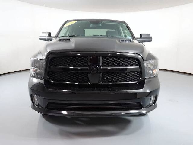 Used 2019 RAM 1500 Express w/ Wheel & Sound Group AWD/4WD image 3