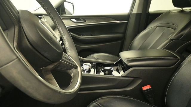 Used 2023 Jeep Grand Cherokee L Limited w/ Luxury Tech Group II image 20