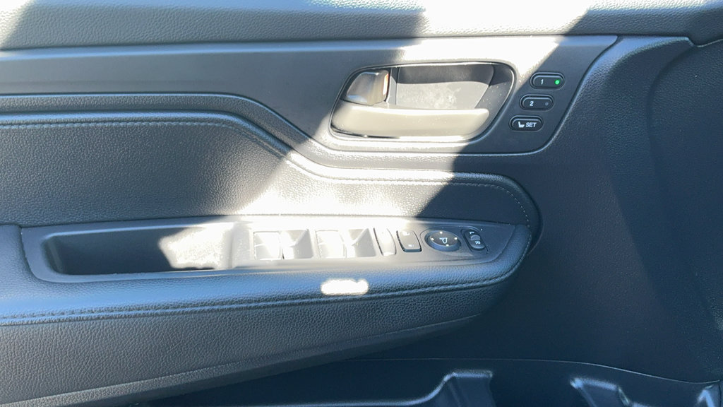 Used 2025 Honda Odyssey EX-L image 25