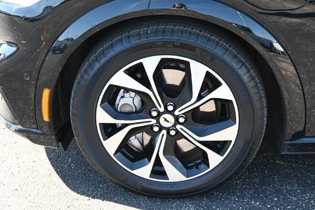 Certified 2021 Ford Mustang Mach-E Premium AWD/4WD image 15