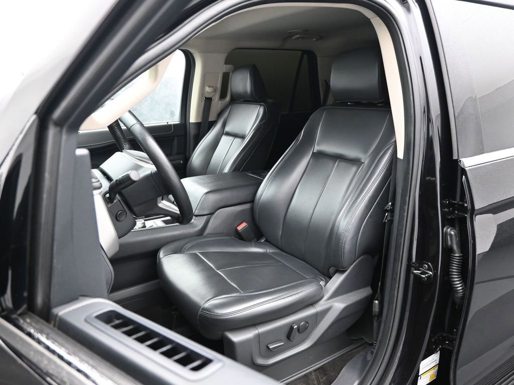 Certified 2022 Ford Expedition XLT image 36