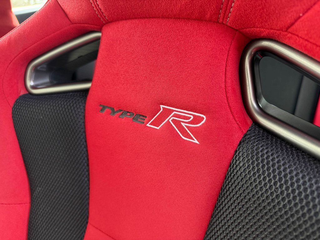 Used 2018 Honda Civic Type R image 11