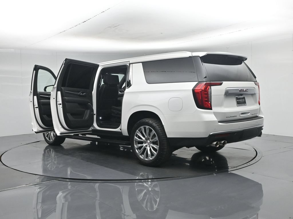 Used 2023 GMC Yukon XL Denali AWD/4WD image 36