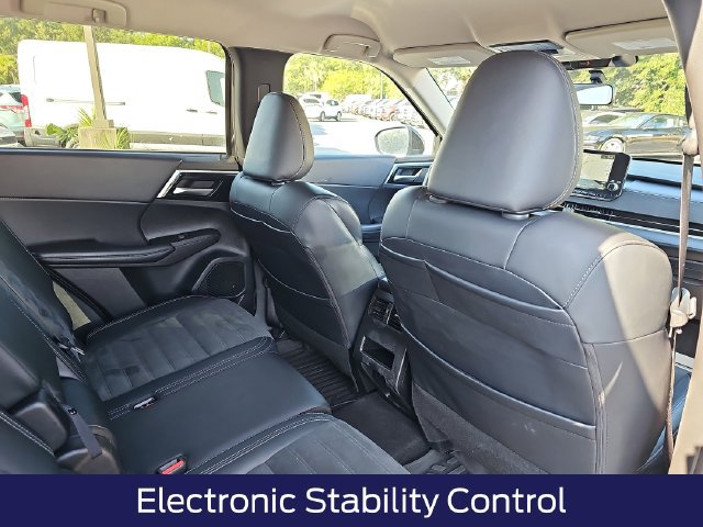 Used 2024 Mitsubishi Outlander SE FWD image 12