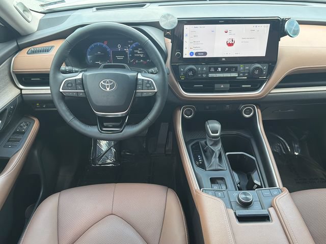 Used 2026 Toyota Grand Highlander AWD image 26
