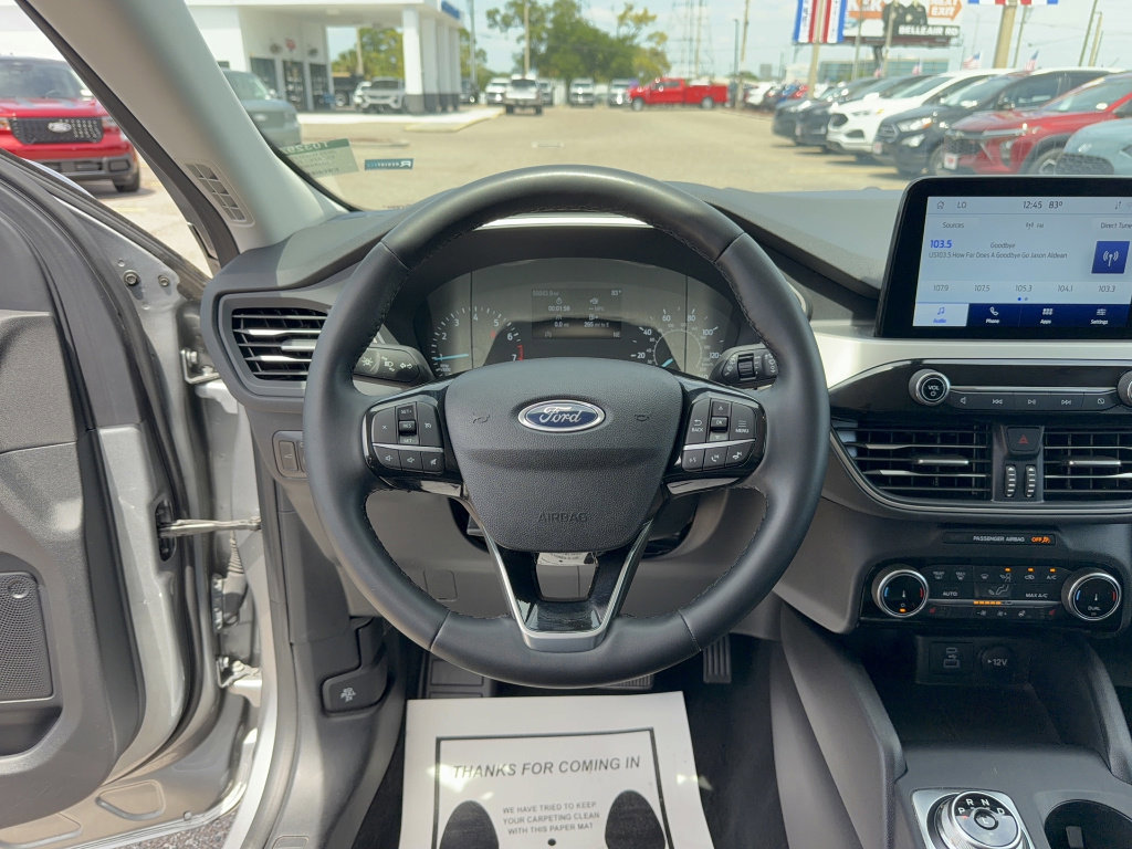 Certified 2022 Ford Escape SEL image 32
