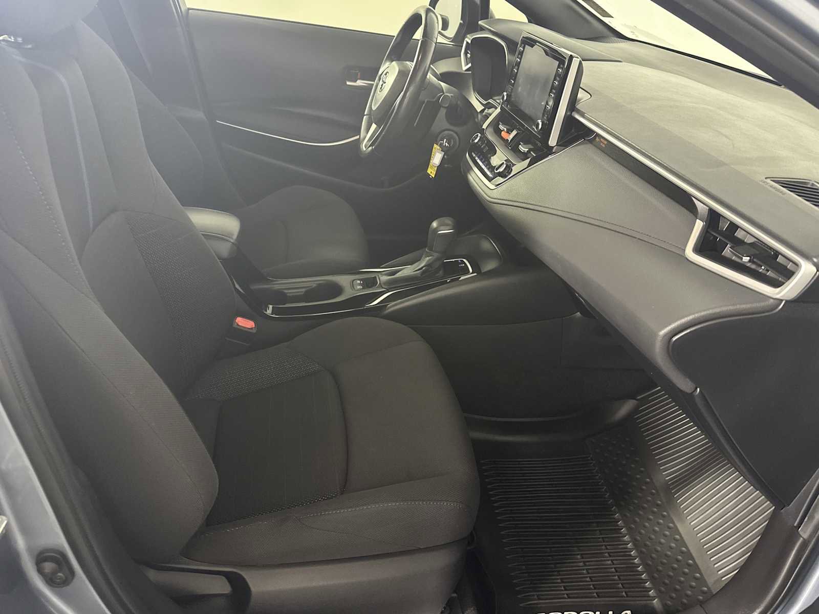 Used 2021 Toyota Corolla SE FWD image 15