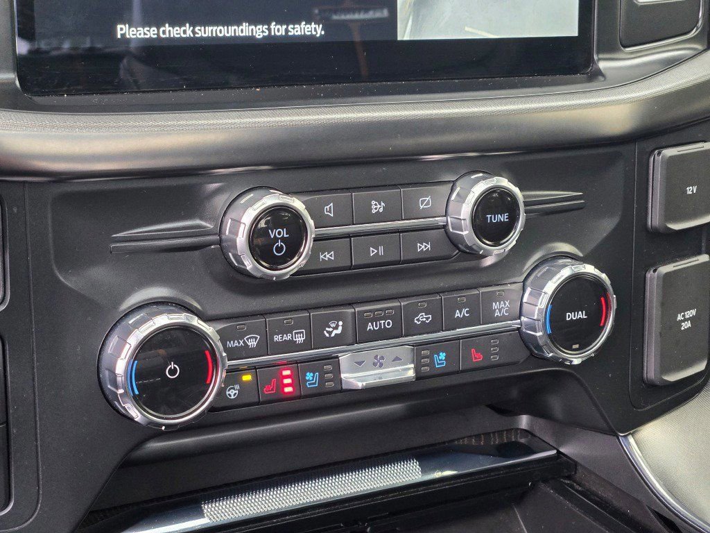 Certified 2022 Ford F150 Platinum w/ Equipment Group 701A High image 27