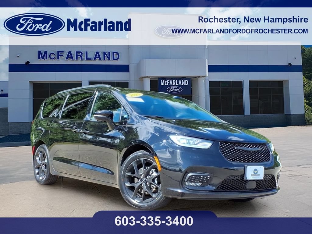 Used 2025 Chrysler Pacifica Limited FWD image 1
