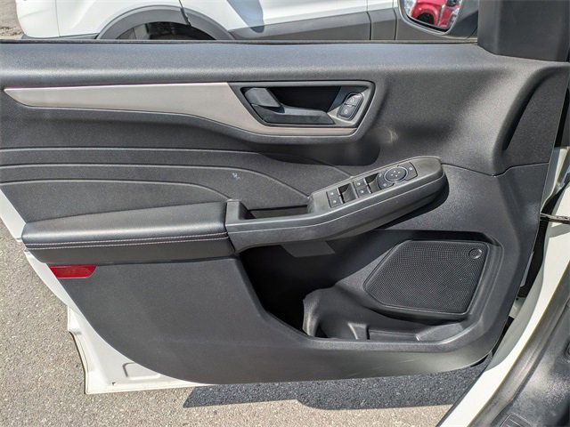 Certified 2022 Ford Escape SE w/ SE Sport Appearance Package image 6