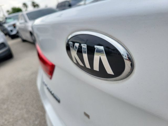 Used 2020 Kia Optima LX FWD image 7