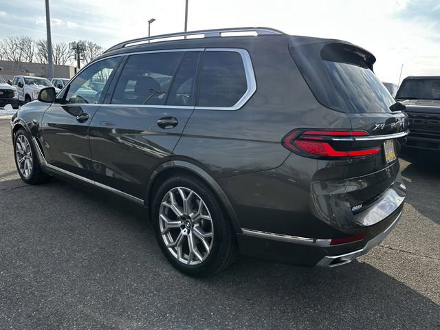 Used 2024 BMW X7 xDrive40i image 3