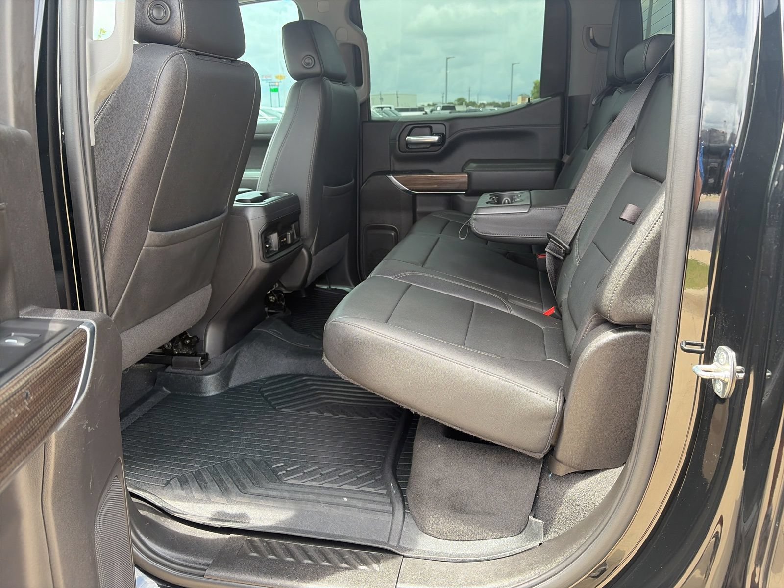 Used 2022 Chevrolet Silverado 1500 LT Trail Boss w/ LT Trail Boss Premium Package AWD/4WD image 18